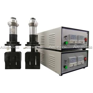 Ultrazvukové svařování Kompletní systém 2000watt výkon používaný pro maskování stroje